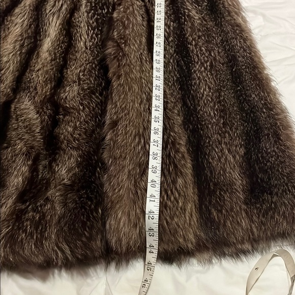 Gray and Black Teddy Jacket with Plush Texture and Full-Length Sleeves - Picture 5 of 15